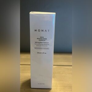 Monat Skin Revitalizing Essence - White